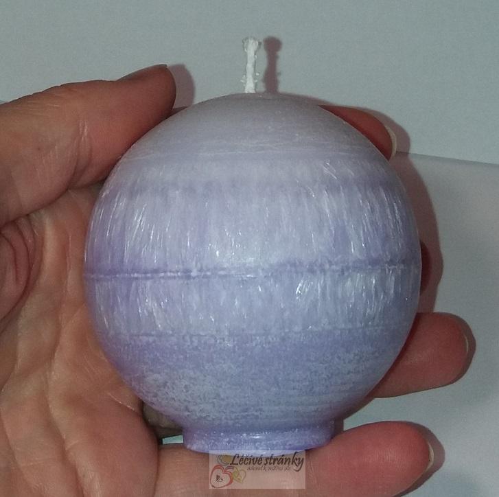 Svíce ledová koule, bílofialová - 6x6,5cm