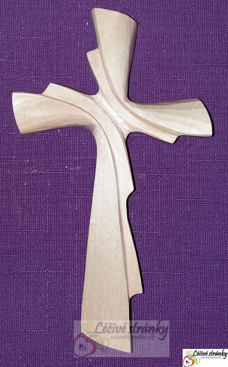 Kříž vyřezávaný, rozměr - 15,5 x 9 cm - světlé dřevo