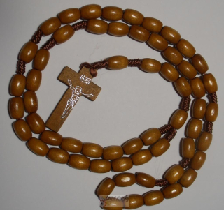 Dřevěný růženec, provázek - větší korálky