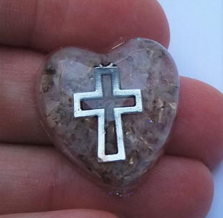Orgon. srdíčko s paprskem světla - 2,5x2,6cm