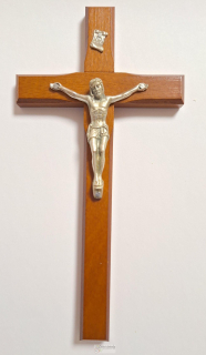 Kříž, stříbrný korpus, 17,5x8,5cm - tmavě hnědý